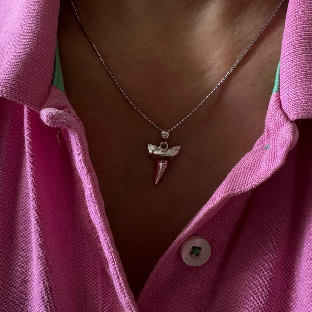 925 /3D SOLID Silver Shark Tooth Pendant -